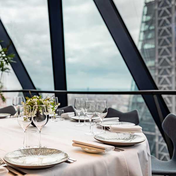 single dining room at the gherkin b01