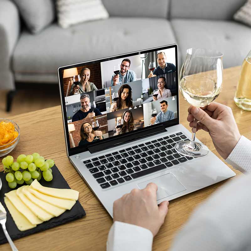 virtual,wine,tasting,dinner,event,online,using,laptop
