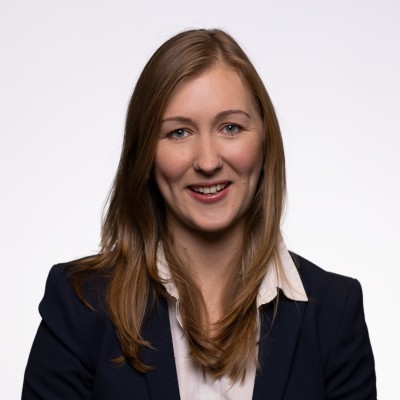 kirsty paine headshot